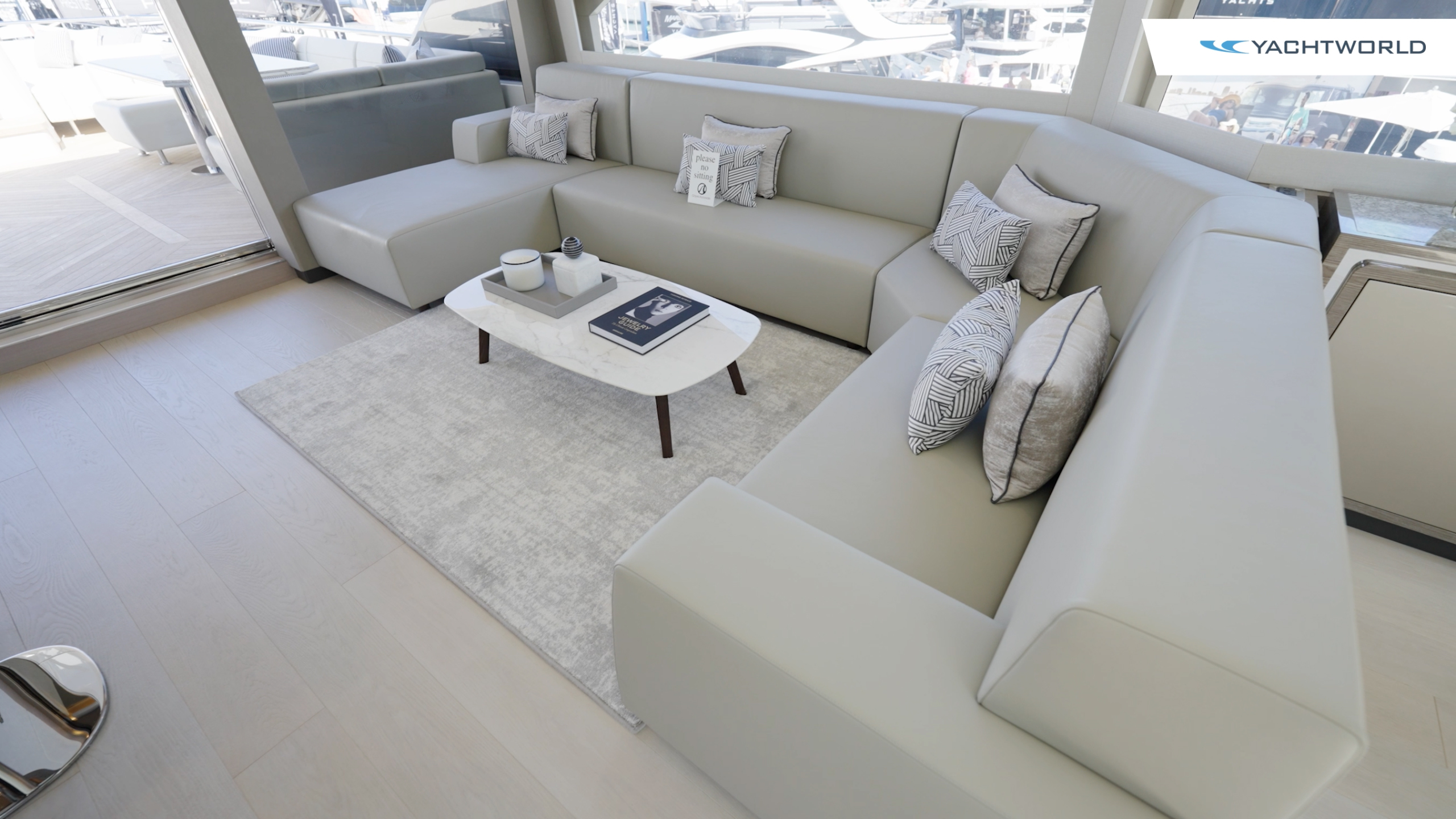 Ocean Alexander 32E furniture