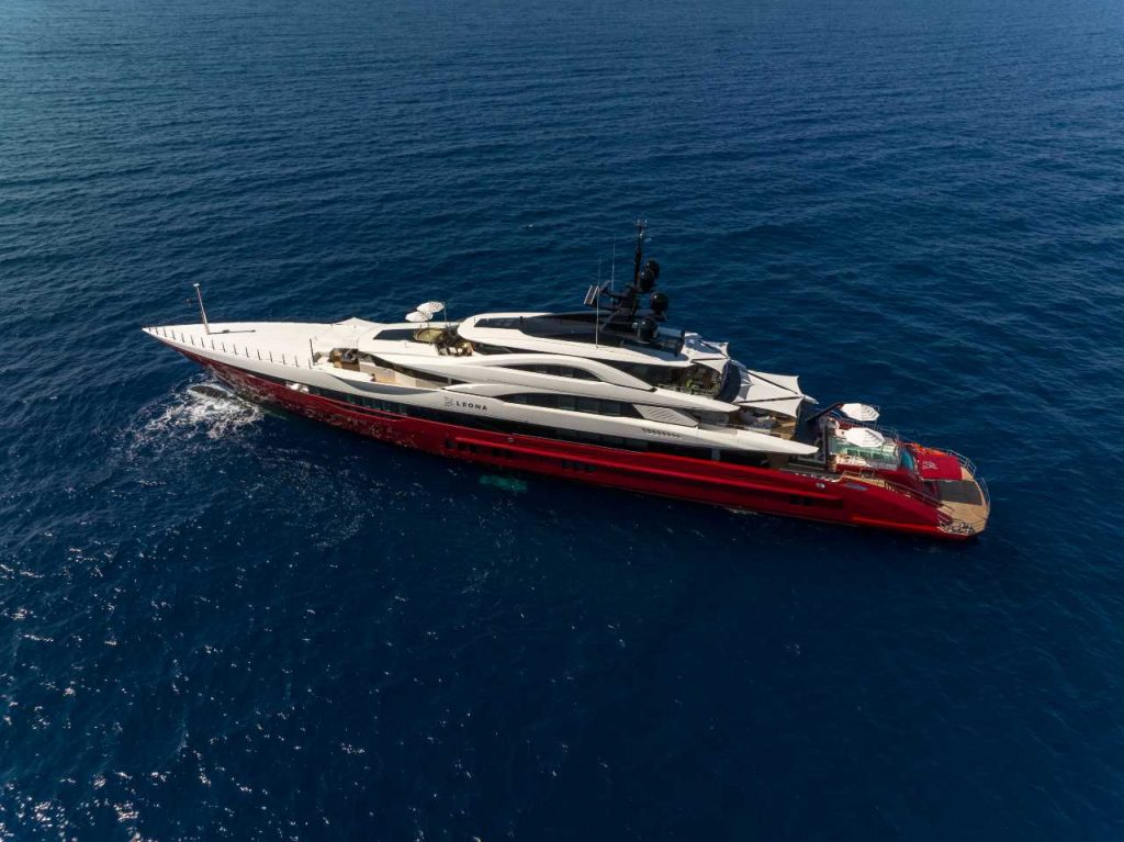 Super-yacht-Leon- "The-Red-Bullet"-Bilgin-Yachts
